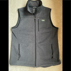 L.L. Bean men's sweater fleece vest